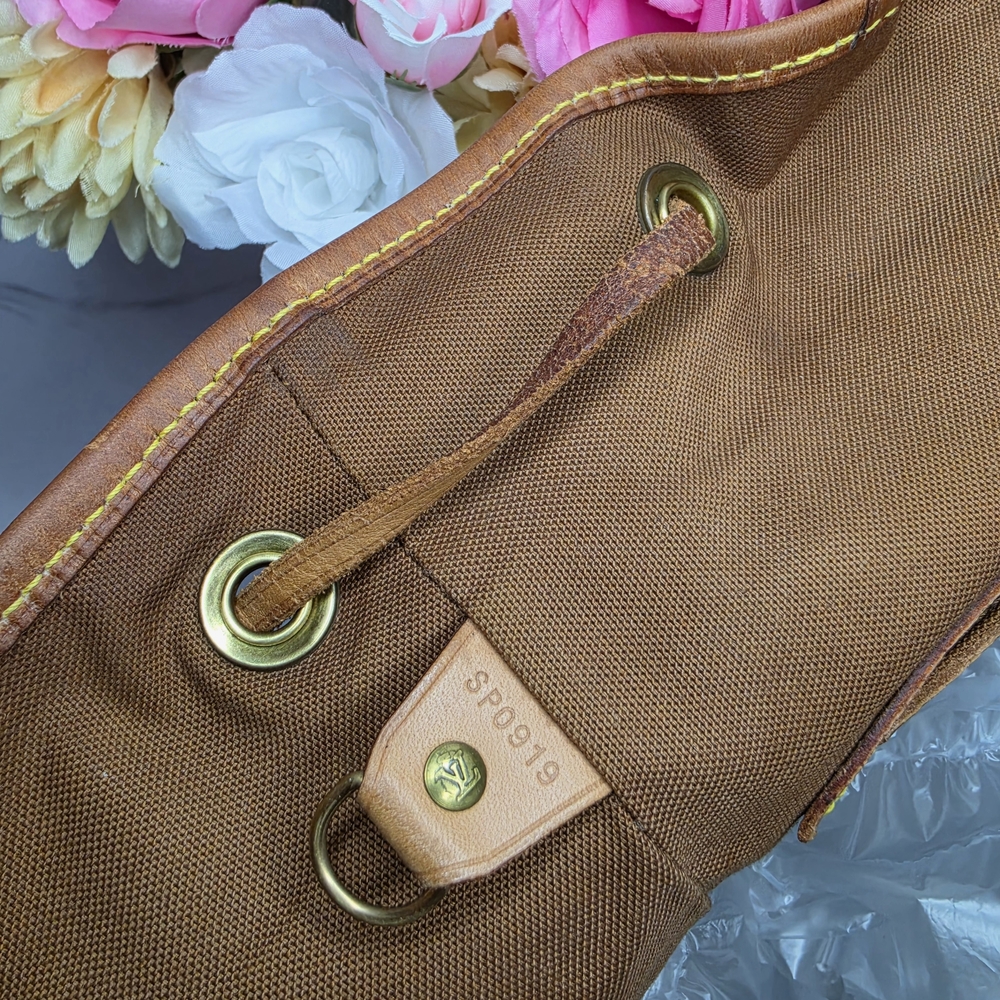 Louis Vuitton Monogram MONTSOURIS GM Backpack | MINT CONDITION ππ - Picture 5 of 14
